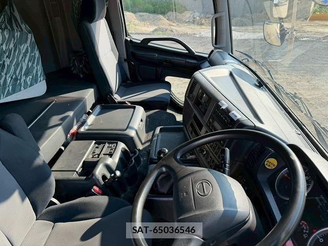 Hino PROFIA 2015-03 7502417-27