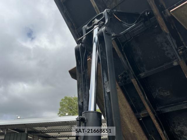 Hino PROFIA 2020-10 7502406-15