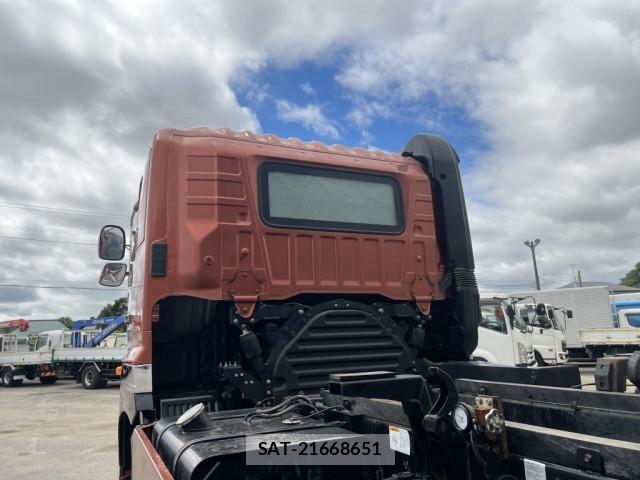 Hino PROFIA 2020-10 7502406-17