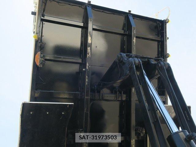 Hino PROFIA 2017-03 7562693-11