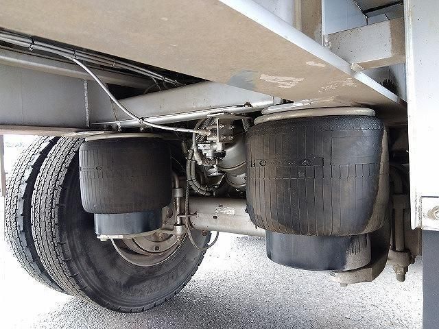 Hino PROFIA 2015-02 7606917-19