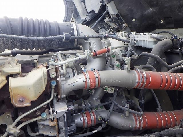 Hino PROFIA 2019-08 7606910-18