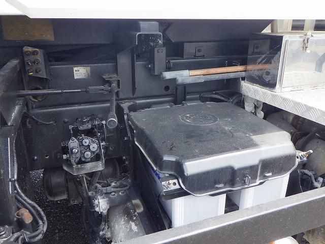 Hino PROFIA 2019-08 7606910-22