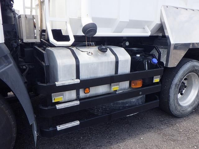 Hino PROFIA 2019-08 7606910-24