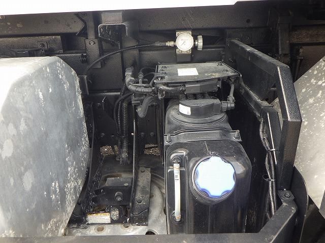 Hino PROFIA 2019-08 7606910-25