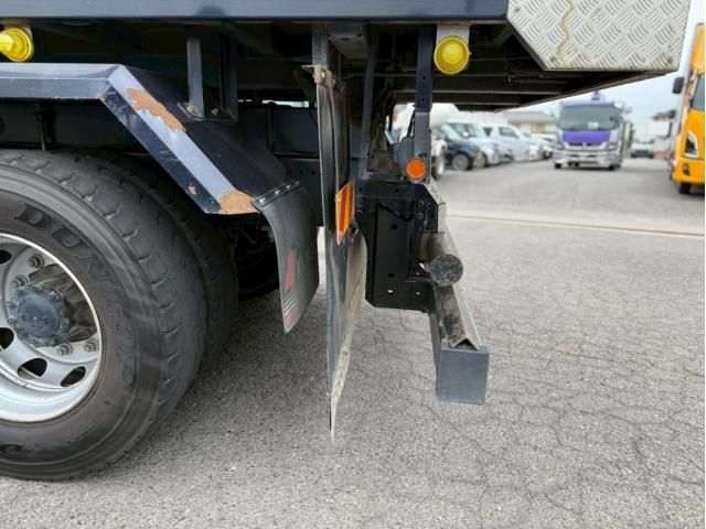 Hino PROFIA 2019-03 7606913-16