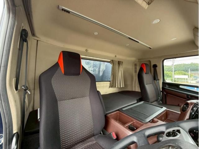 Hino PROFIA 2019-03 7606913-22