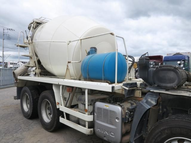 Hino PROFIA 2020-03 7606914-13