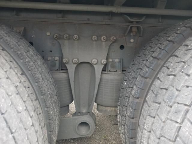 Hino PROFIA 2014-02 7606936-21