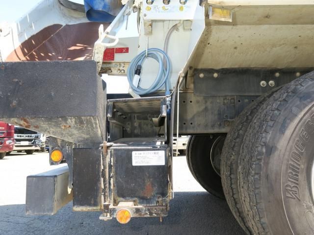 Hino PROFIA 2021-06 7710358-12