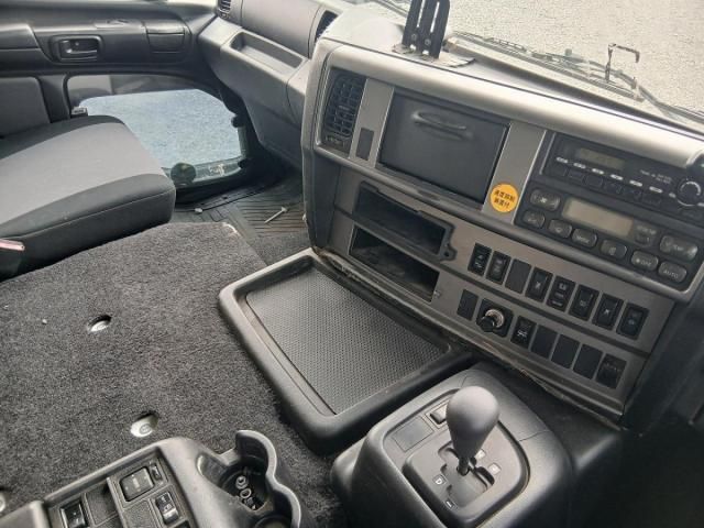 Hino PROFIA 2015-04 7737882-27