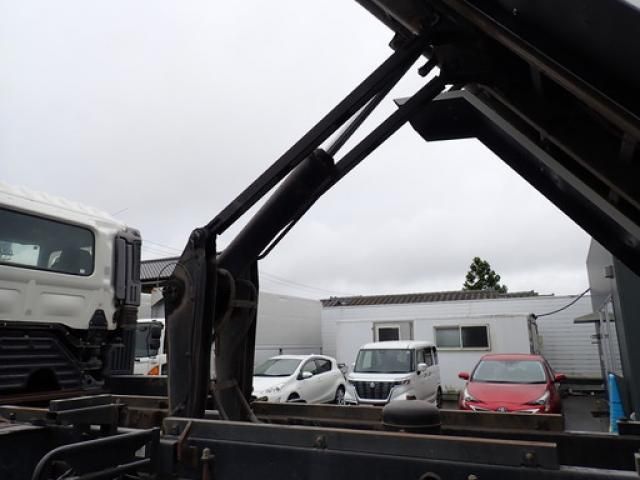 Hino PROFIA 2015-02 7864742-21