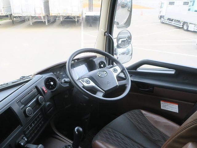 Hino PROFIA 2019-04 7864727-13