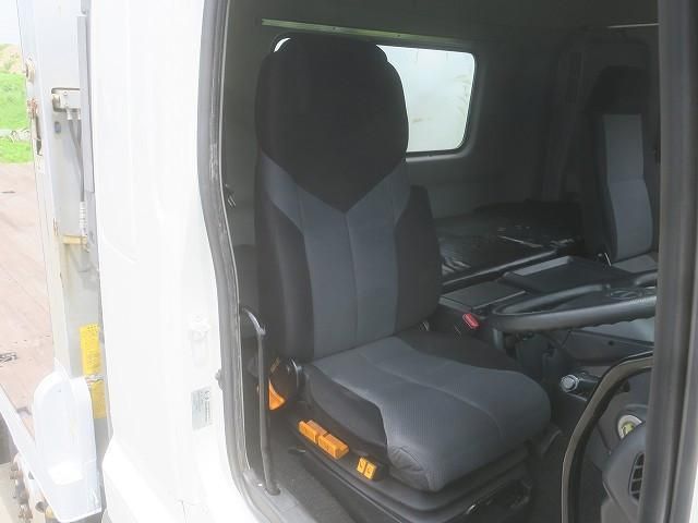Hino PROFIA 2016-10 7864737-15