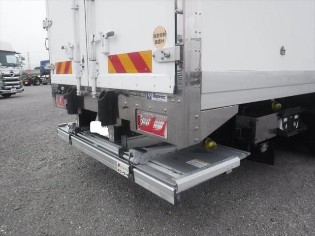 Hino PROFIA 2016-09 7864741-12