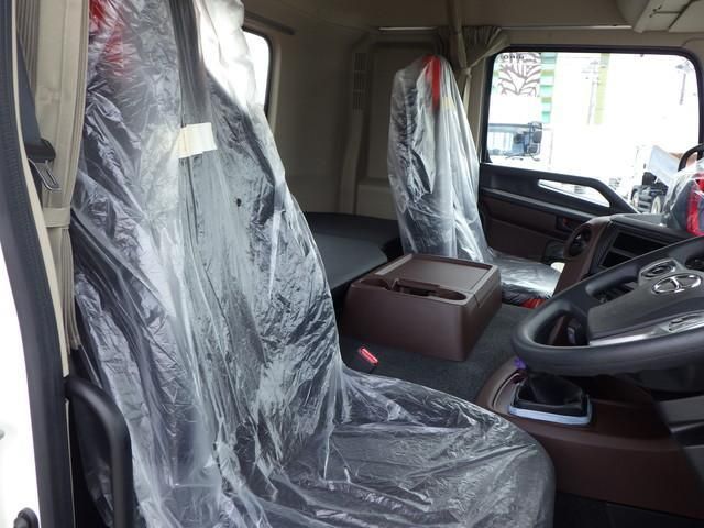 Hino PROFIA 2025-10 7864724-28
