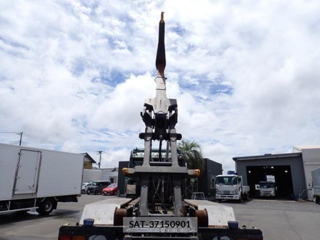 Hino PROFIA 2013-03 7903274-17