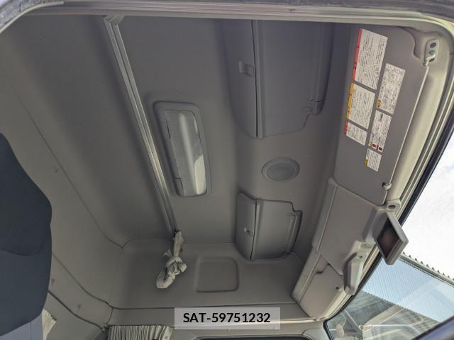Hino PROFIA 2017-02 7963385-8