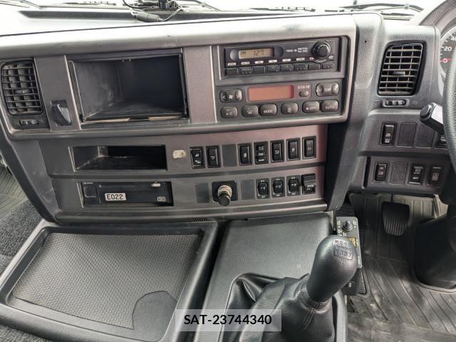 Hino PROFIA 2017-08 7963379-9