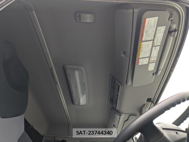 Hino PROFIA 2017-08 7963379-7