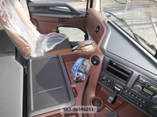 Hino PROFIA 2026-01 7963366-27