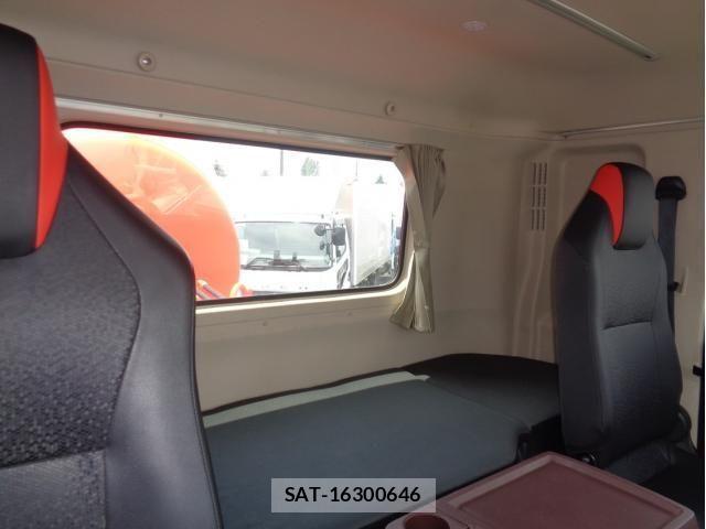 Hino PROFIA 2020-07 8037824-17