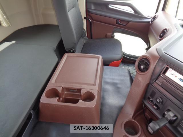 Hino PROFIA 2020-07 8037824-18
