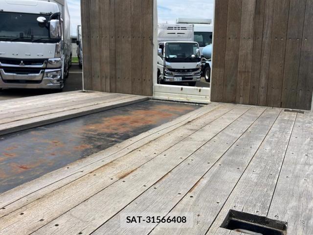 Hino PROFIA 2019-08 8075244-11