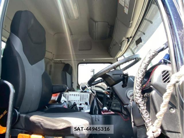 Hino PROFIA 2017-10 8073823-10