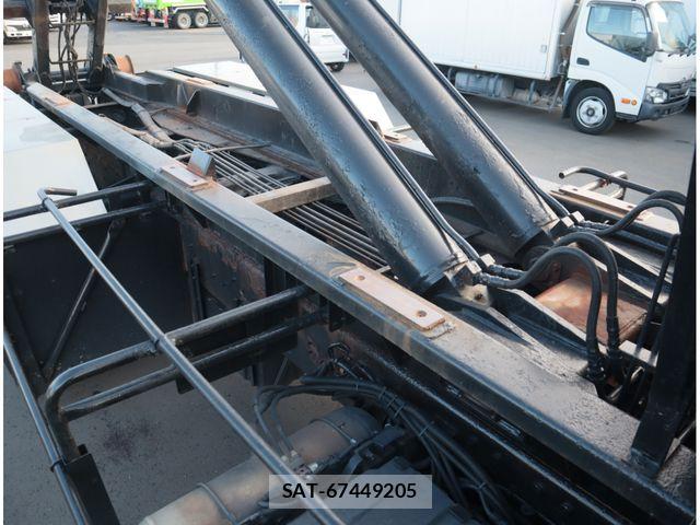 Hino PROFIA 2009-03 8132010-8