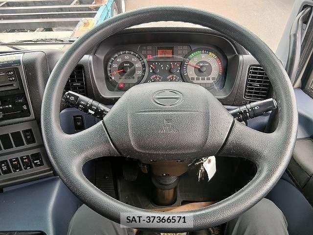 Hino PROFIA 2005-09 8146484-12