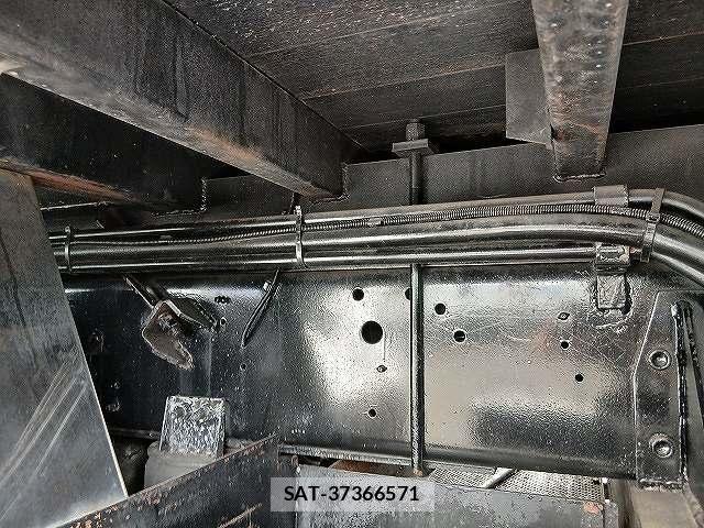 Hino PROFIA 2005-09 8146484-17