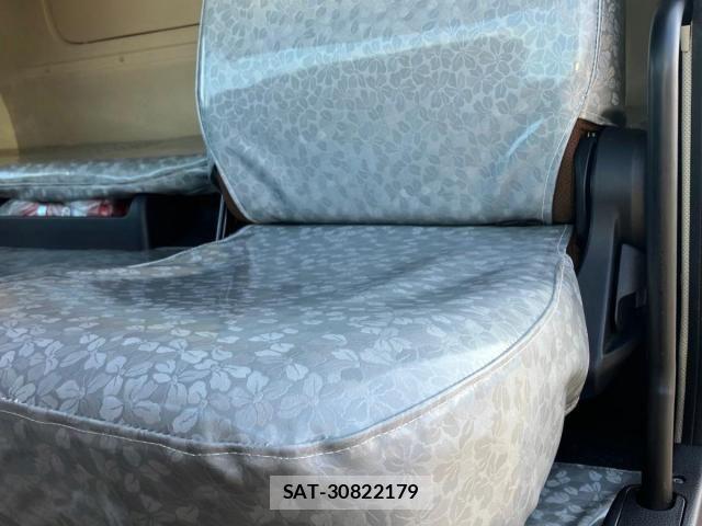 Hino PROFIA 2021-09 8146482-18