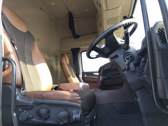 Hino PROFIA 2018-10 8186408-15