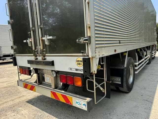 Hino PROFIA 2017-03 8186419-17