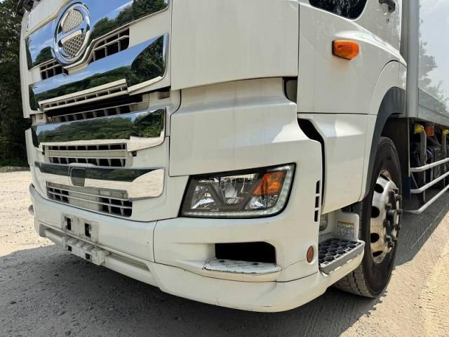 Hino PROFIA 2018-04 8186411-11