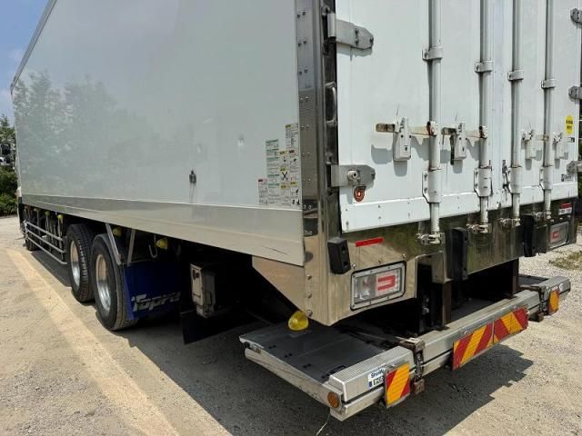 Hino PROFIA 2018-04 8186411-14