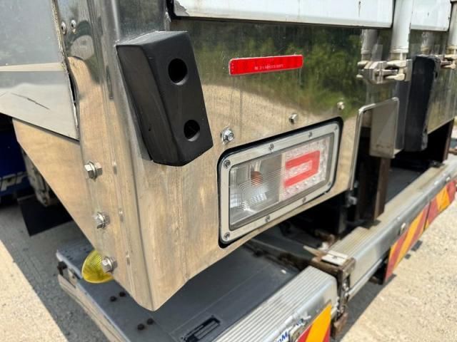 Hino PROFIA 2018-04 8186411-18
