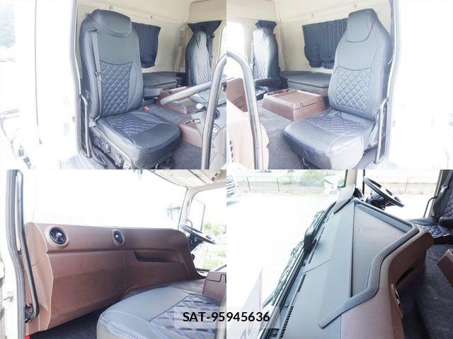 Hino PROFIA 2020-10 8209720-24