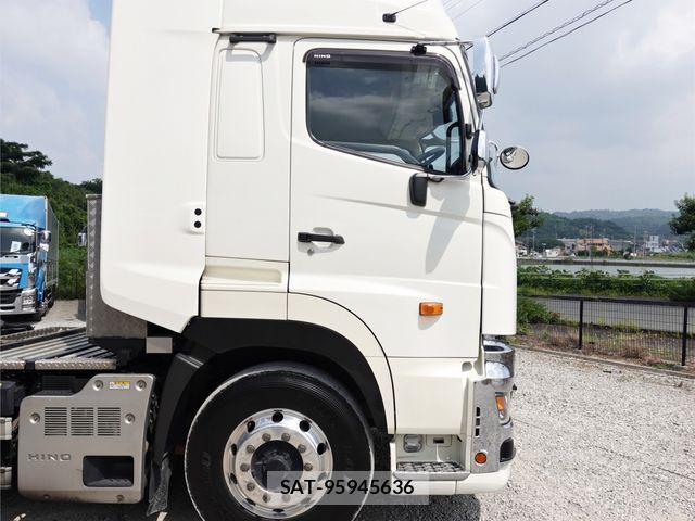 Hino PROFIA 2020-10 8209720-5
