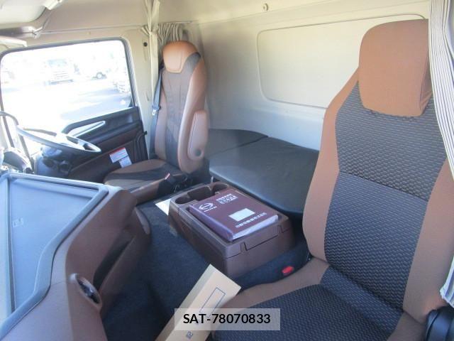 Hino PROFIA 2025-12 8231412-19