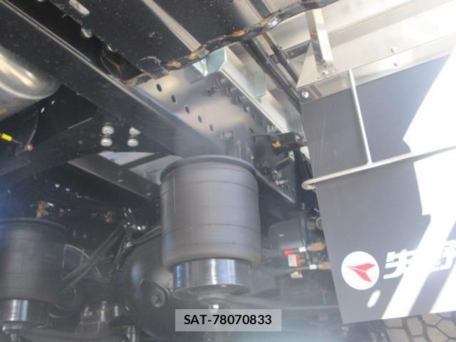Hino PROFIA 2025-12 8231412-27