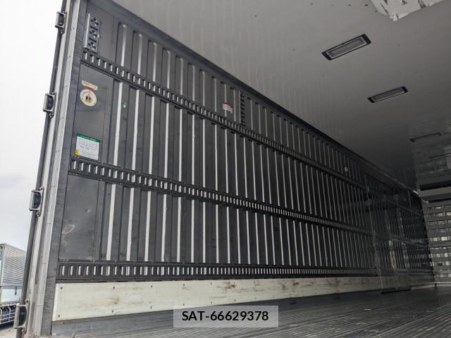 Hino PROFIA 2020-05 8231419-24