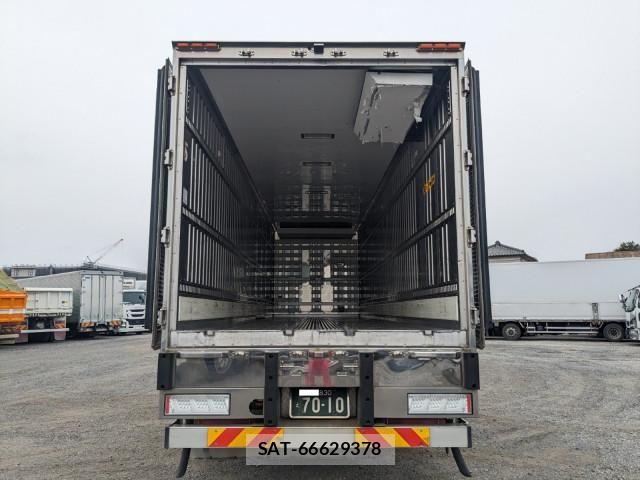 Hino PROFIA 2020-05 8231419-7