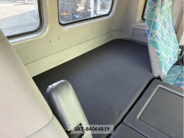 Hino PROFIA 2001-09 8231428-19