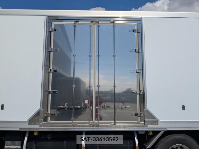 Hino PROFIA 2024-05 8231415-13