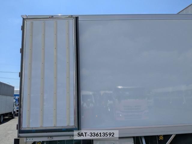 Hino PROFIA 2024-05 8231415-15