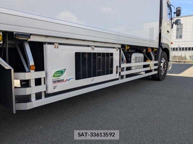 Hino PROFIA 2024-05 8231415-17