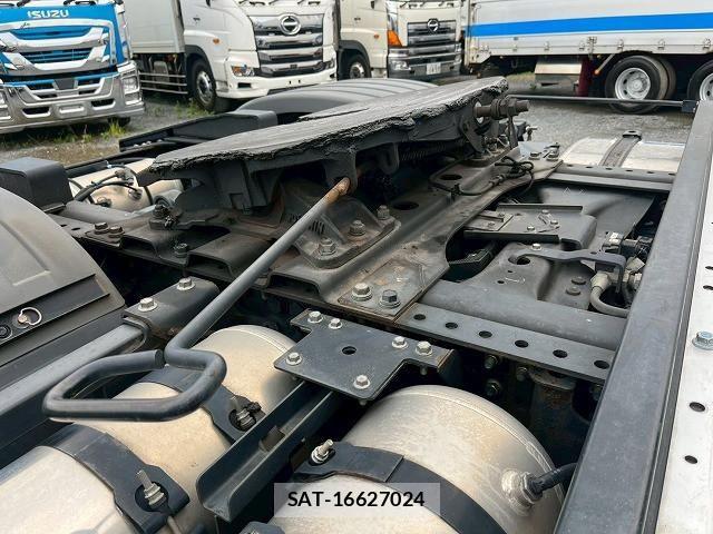 Hino PROFIA 2021-07 8231422-10