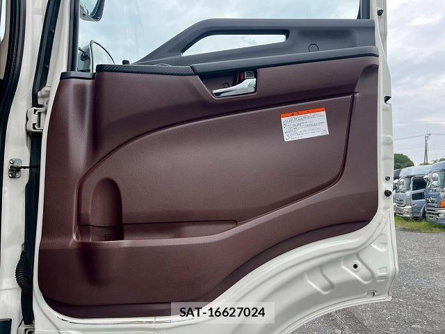Hino PROFIA 2021-07 8231422-14
